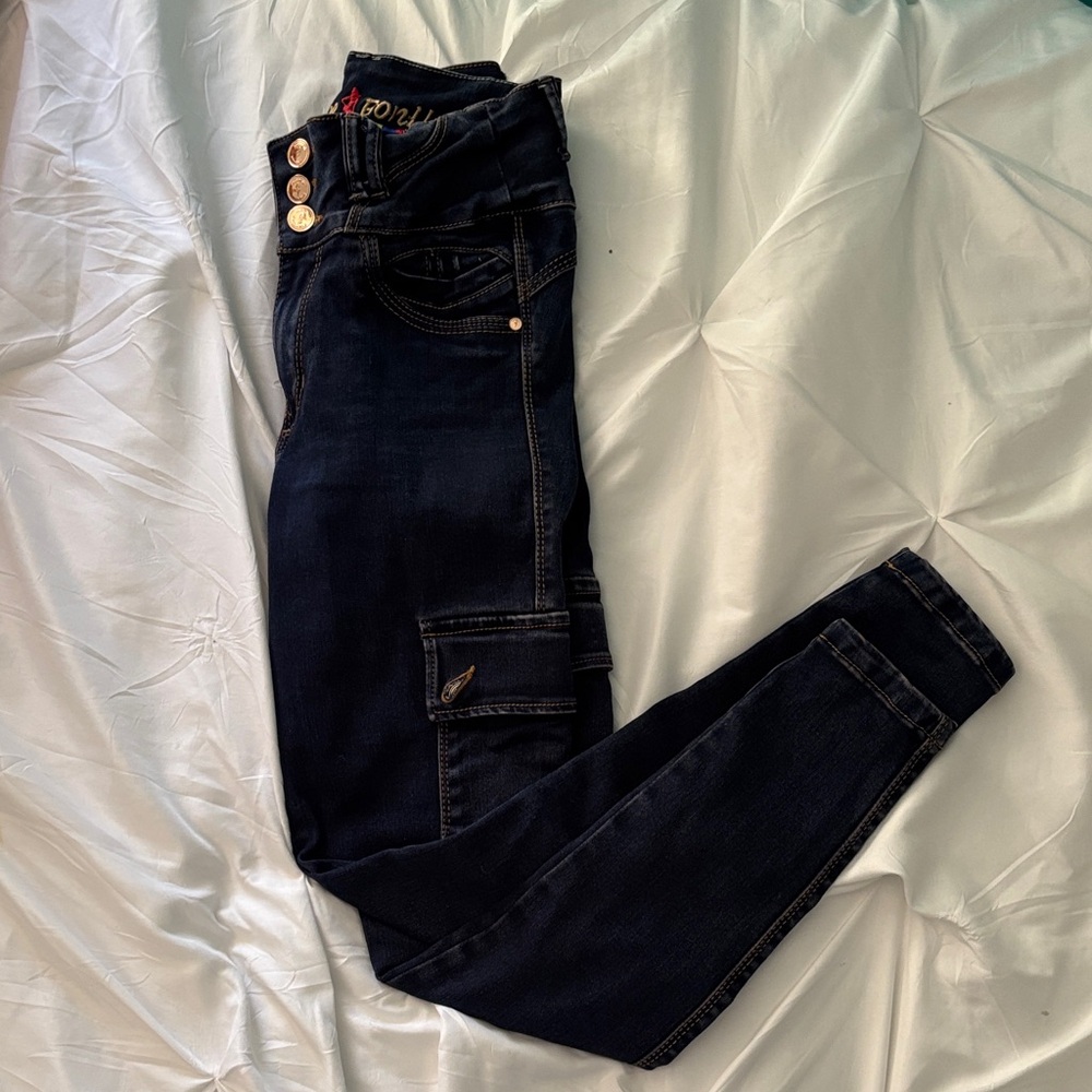 Elegant Navy Women's Skinny Jeans